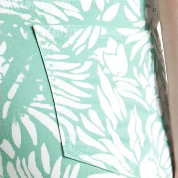 DVF Loves Current/Elliott Classic Skinny Jeans - Picture 3 of 8